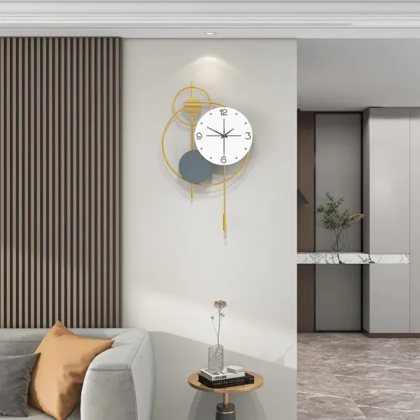 Abstract_Shaped_Analogue_Contemporary_Wall_Clock_Gold