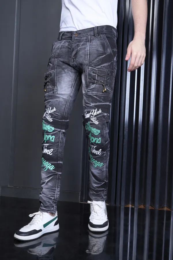 Black_Cotton_Blend_Slim_Fit_Jeans_For_Men_With_Diagonal_Pocket