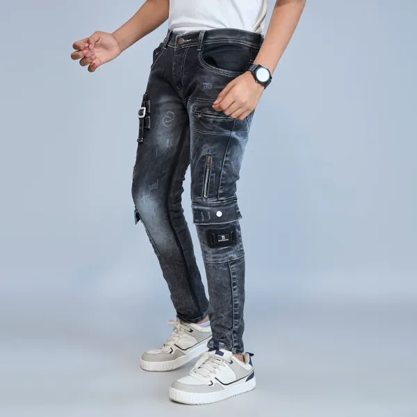 Black_Cotton_Blend_Slim_Fit_Jeans_For_Men_With_Diagonal_Pocket