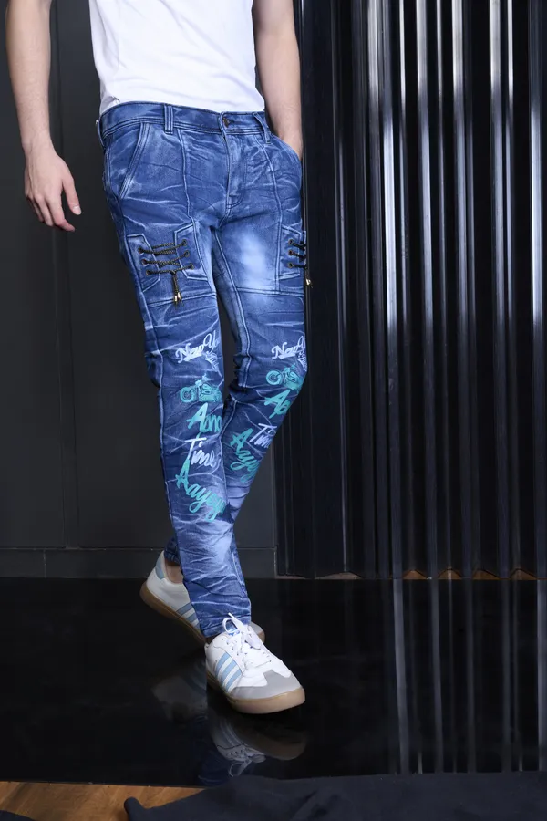 Light_Blue_Cotton_Blend_Slim_Fit_Jeans_For_Men_With_Diagonal_Pocket