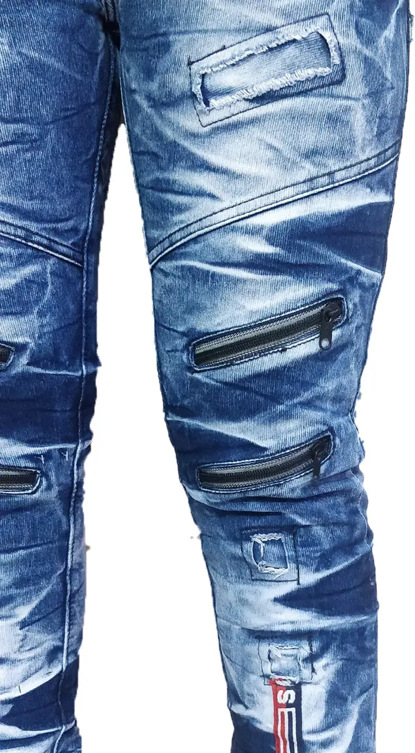 Light_Blue_Cotton_Blend_Slim_Fit_Jeans_For_Men_With_Diagonal_Pocket