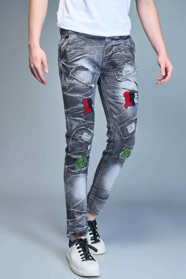 Black_Cotton_Blend_Slim_Fit_Jeans_For_Men_With_Diagonal_Pocket