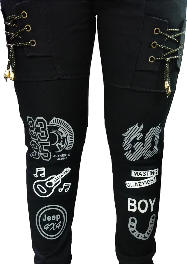Black_Cotton_Blend_Slim_Fit_Jeans_For_Men_With_Diagonal_Pocket