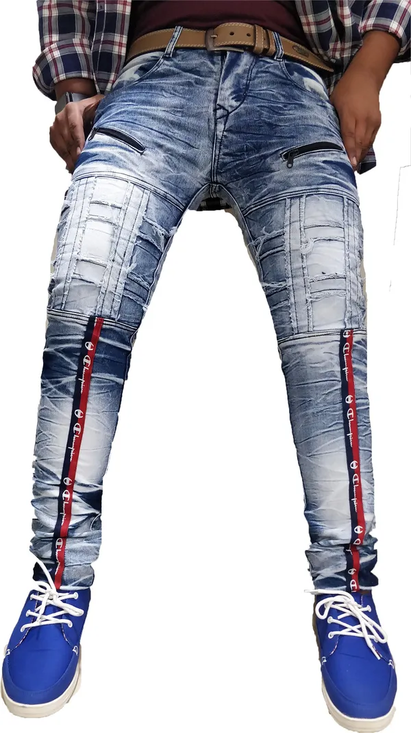 Blue_Cotton_Blend_Slim_Fit_Jeans_For_Men_With_Diagonal_Pocket