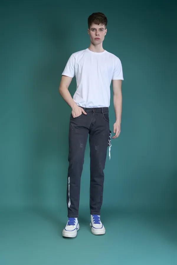 Black_Cotton_Blend_Slim_Fit_Jeans_For_Men_With_Diagonal_Pocket