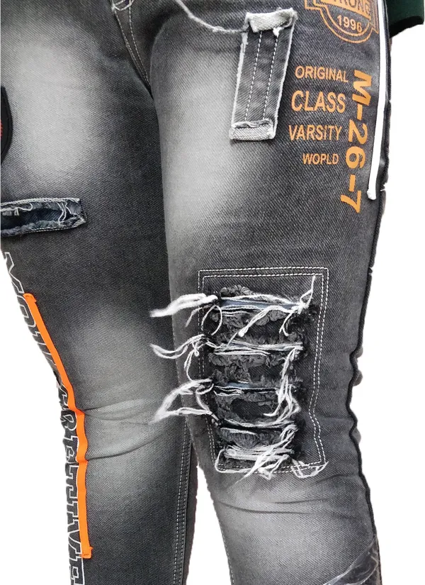 Dark_Grey_Cotton_Blend_Slim_Fit_Jeans_For_Men_With_Diagonal_Pocket