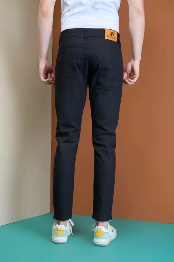 Black_Cotton_Blend_Slim_Fit_Jeans_For_Men_With_Diagonal_Pocket