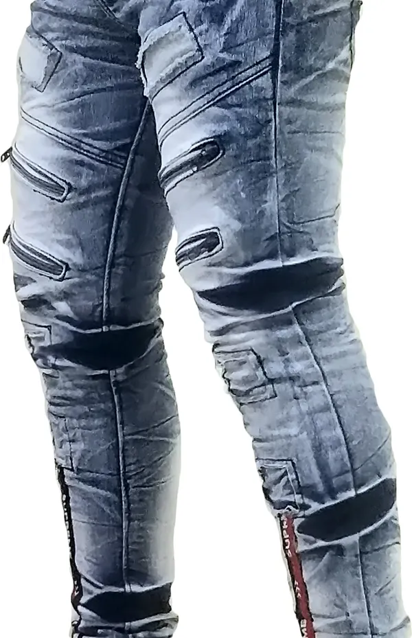 Light_Blue_Cotton_Blend_Slim_Fit_Jeans_For_Men_With_Diagonal_Pocket