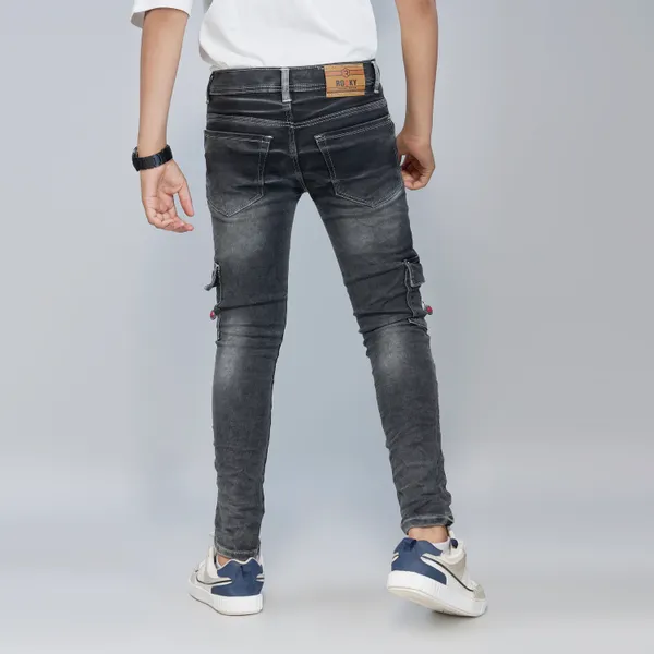 Black_Cotton_Blend_Slim_Fit_Jeans_For_Men_With_Diagonal_Pocket