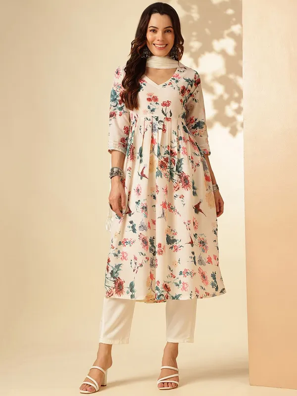 White_Cotton_Fabric_Flared_Kurta_Set_For_Women