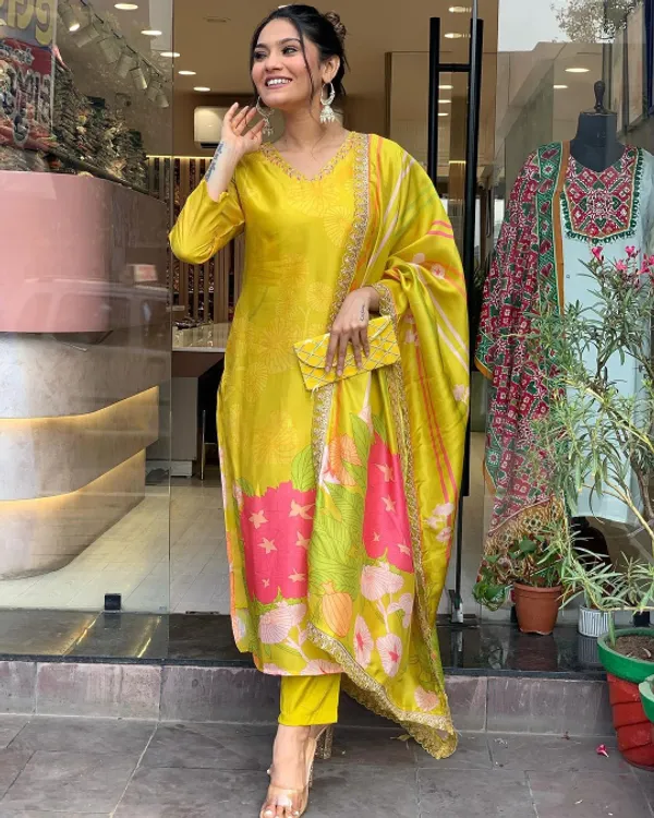 Yellow_Chanderi_Silk_Embroide_Kurta_Pant_Dupatta_Set