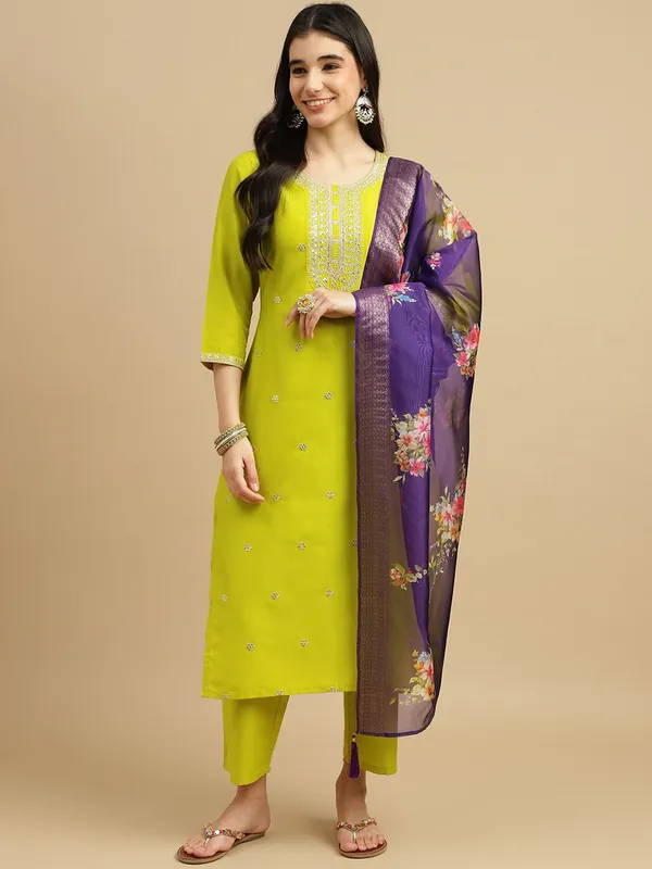 Green_Chinon_Embroide_Straight_Kurta_With_Pant_And_Printed_Dupatta_Set_For_Women