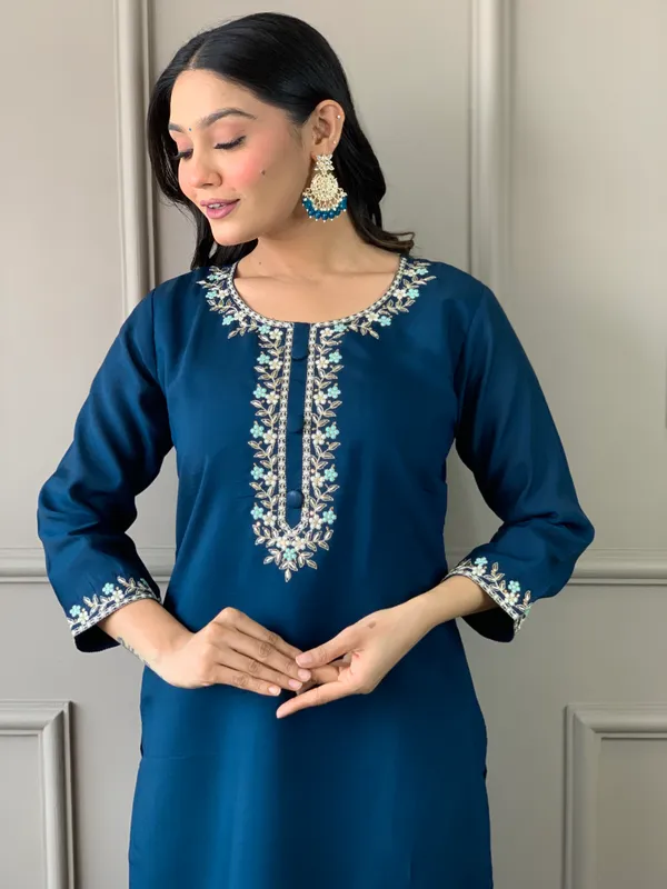 Blue_Chanderi_Silk_Embroide_Kurta_Pant_Dupatta_Set