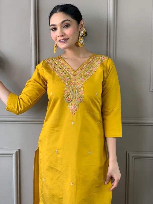 Mustard_Chanderi_Silk_Embroidery_Kurta_Pant_Set_For_Women