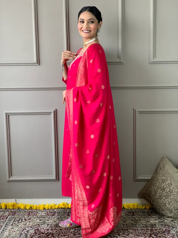 Red_Chanderi_Silk_Embroidery_Kurta_Pant_Set_For_Women