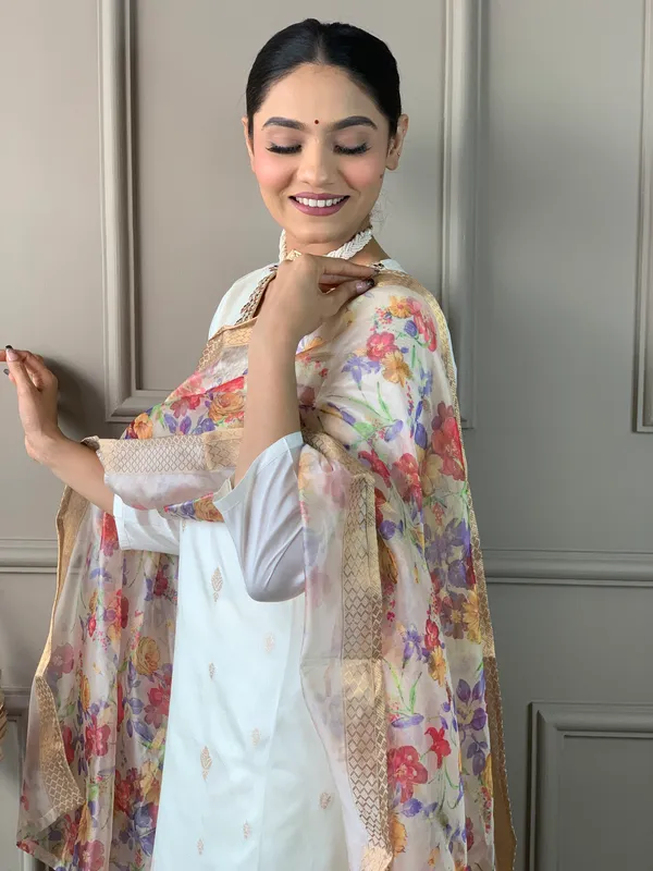 White_Embroide_Viscose_Nylon_Butti_Fabric_Straight_Kurta_Pant_And_Dupatta_Set