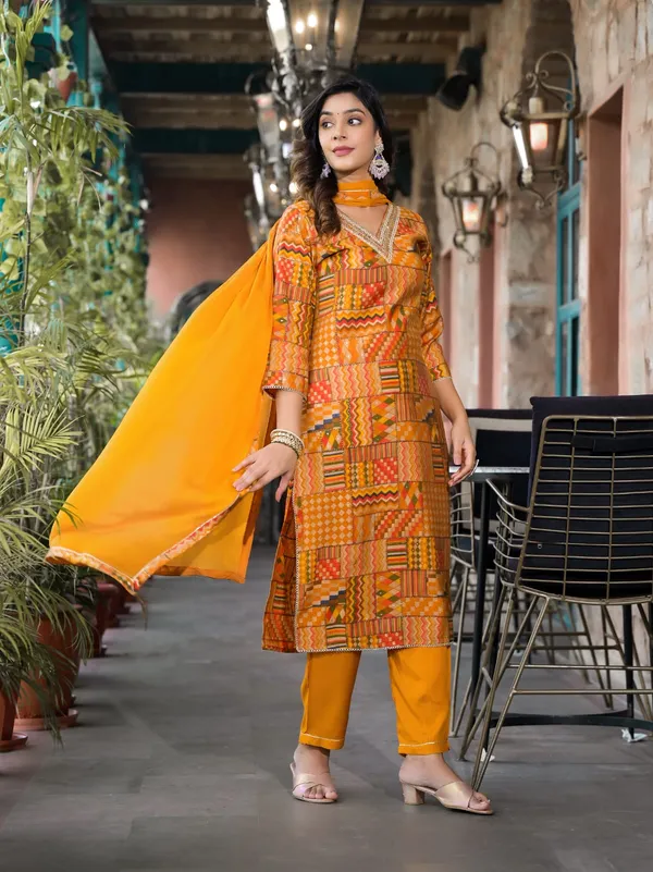 Orange_Chanderi_Silk_Printed_Embroide_Kurta_Pant_Dupatta_Set