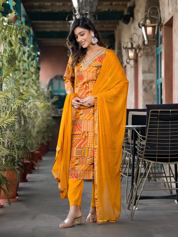 Orange_Chanderi_Silk_Printed_Embroide_Kurta_Pant_Dupatta_Set