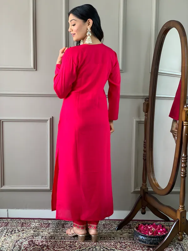 Red_Chanderi_Silk_Embroidery_Kurta_Pant_Set_For_Women