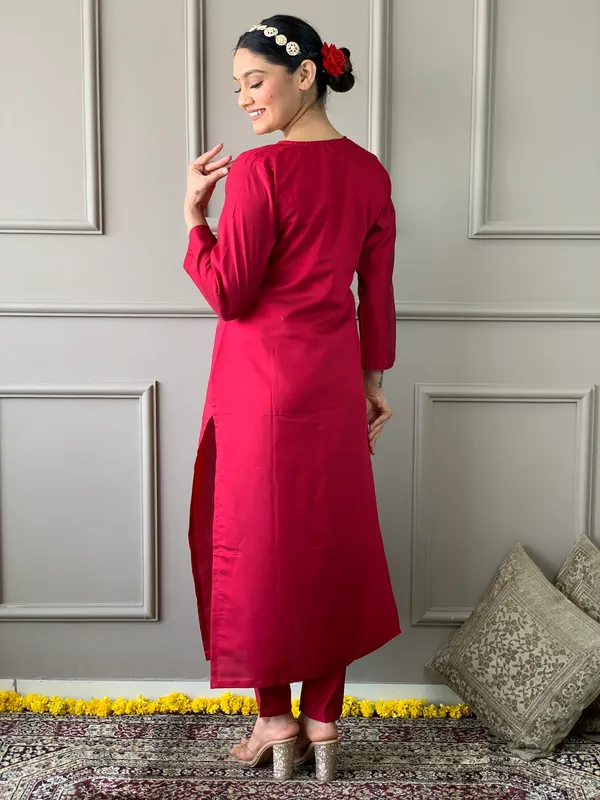 Red_Chanderi_Silk_Embroidery_Kurta_Pant_Set_For_Women