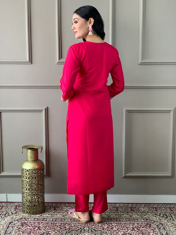 Red_Embroide_Viscose_Chanderi_Fabric_Straight_Kurta_Pant_And_Dupatta_Set