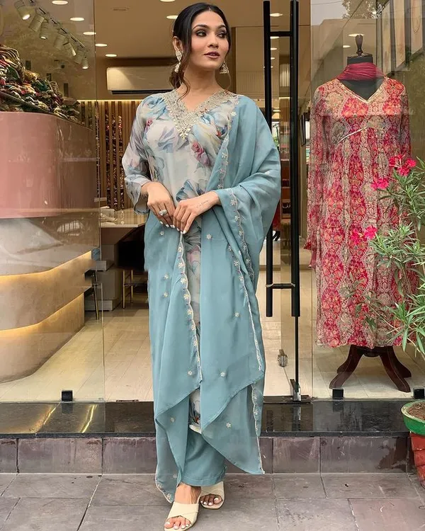 Blue_Fabric_Straight_Kurta_Pant_And_Dupatta_Set