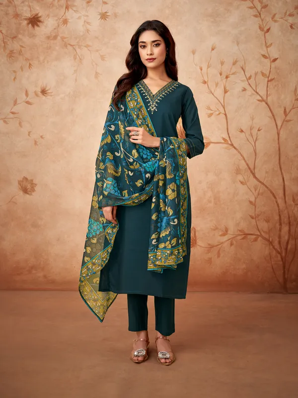 Blue_Cotton_Silk_Fabric_Straight_Kurta_Pant_And_Dupatta_Set
