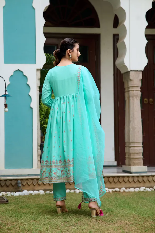 Blue_Slub_Embroide_Straight_Kurta_With_Pant_And_Dupatta_Set