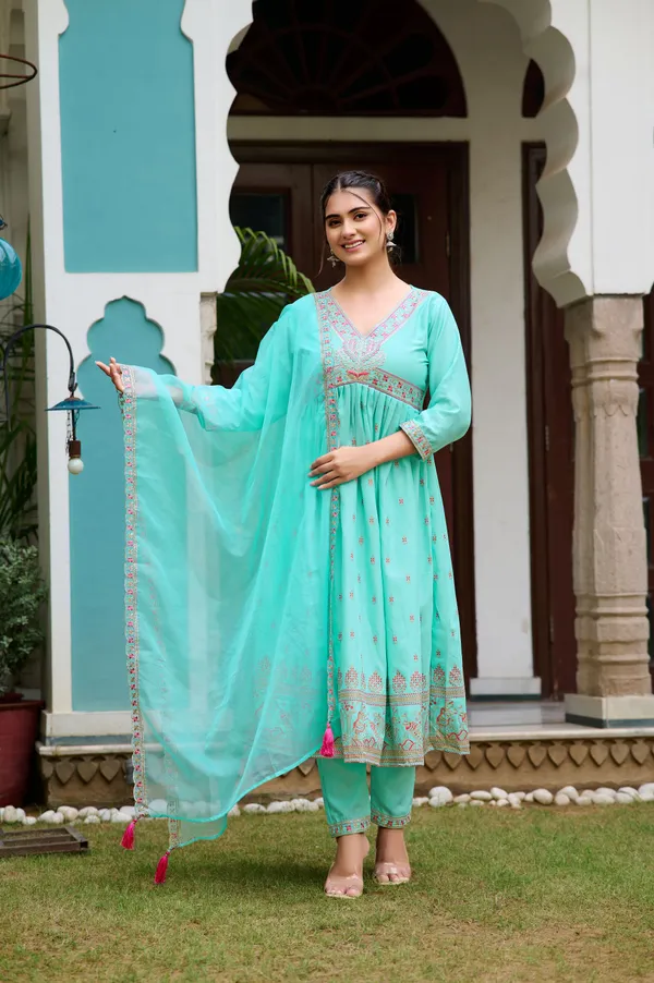 Blue_Slub_Embroide_Straight_Kurta_With_Pant_And_Dupatta_Set