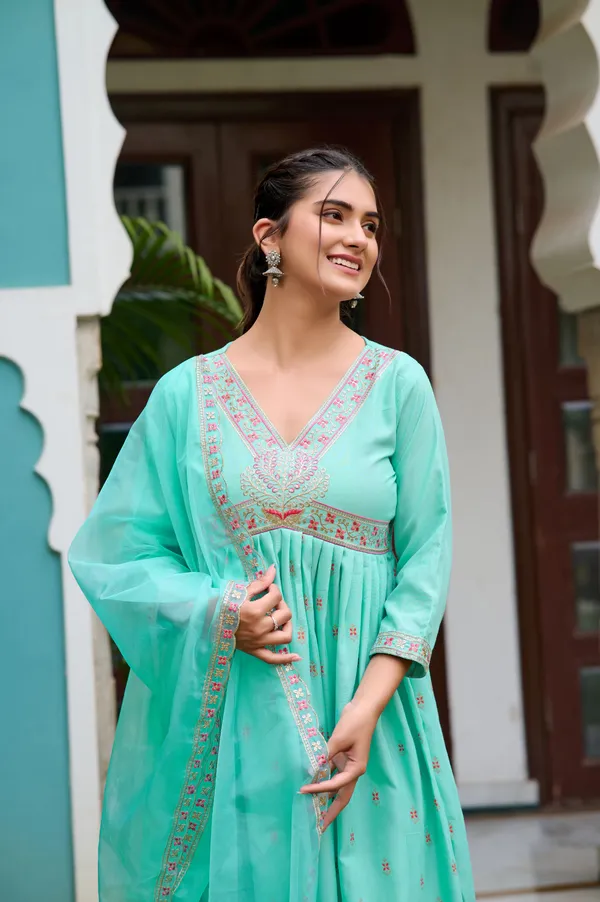 Blue_Slub_Embroide_Straight_Kurta_With_Pant_And_Dupatta_Set