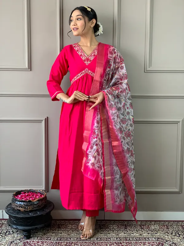 Red_Chanderi_Cotton_Embroide_Kurta_Pant_Dupatta_Set