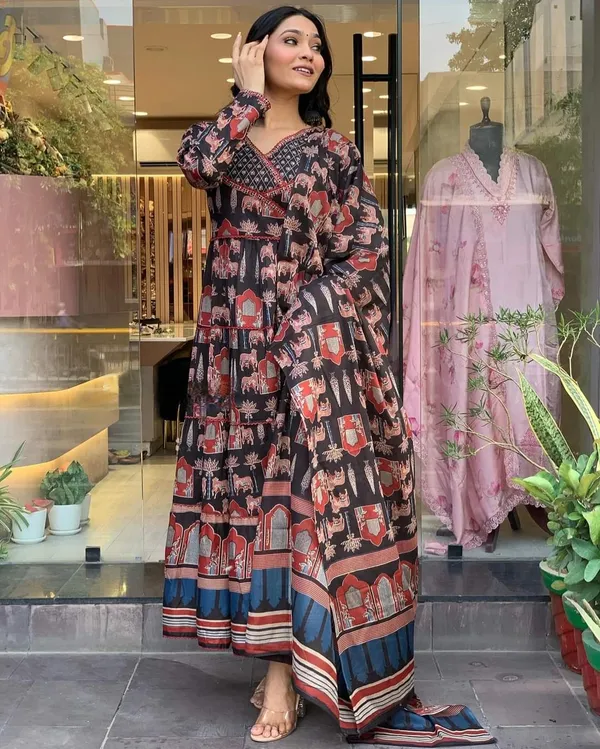 Black_Cotton_Fabric_Printed_Work_Straight_Cut_Kurta_Pant_And_Dupatta_Set
