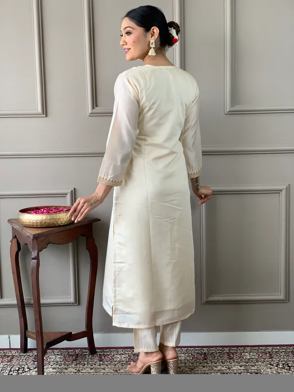 Cream_Chanderi_Viscose_Embroide_Straight_Kurta_With_Pant_And_Printed_Dupatta_Set
