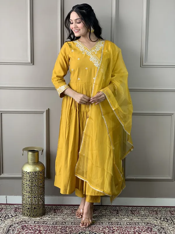 Mustard_Chanderi_Cotton_Embroide_Kurta_Pant_Dupatta_Set