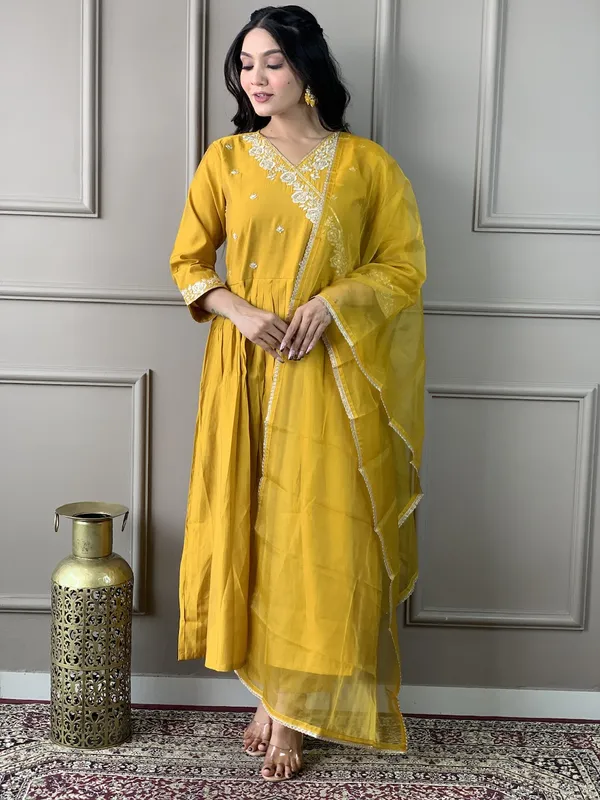 Mustard_Chanderi_Cotton_Embroide_Kurta_Pant_Dupatta_Set