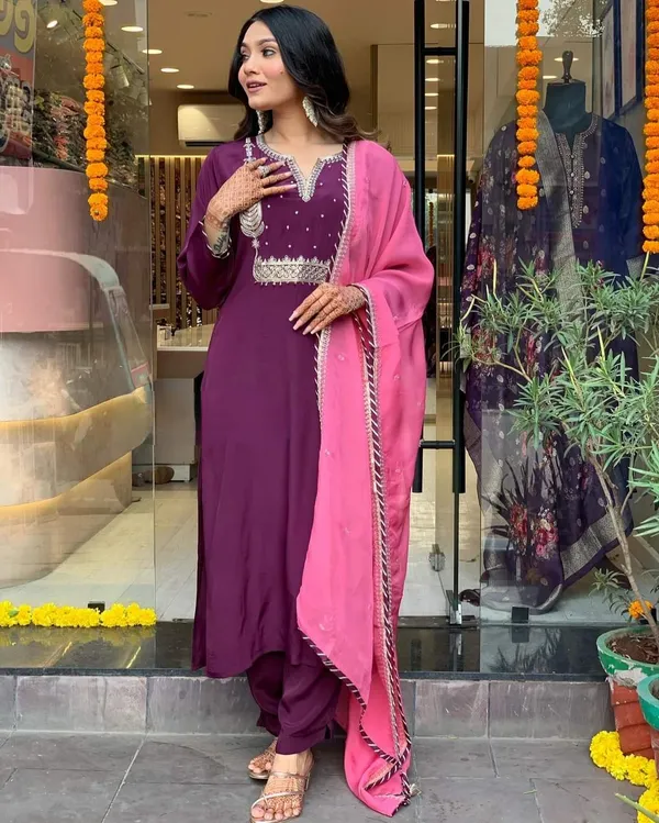 Purple_Beautiful_Silk_Embroide_Kurta_Pant_Dupatta_Set