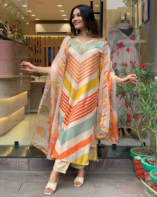 Orange_Printed_Viscose_Fabric_Straight_Kurta_Pant_And_Dupatta_Set