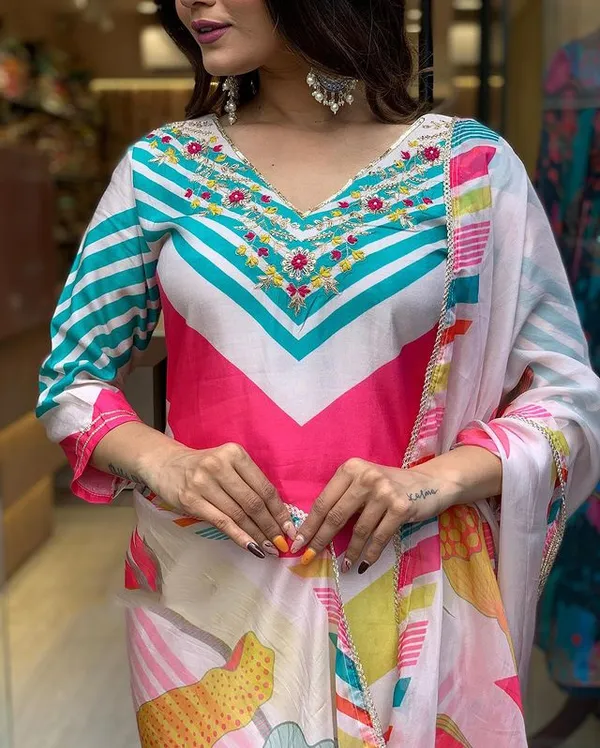 Pink_Printed_Viscose_Fabric_Straight_Kurta_Pant_And_Dupatta_Set
