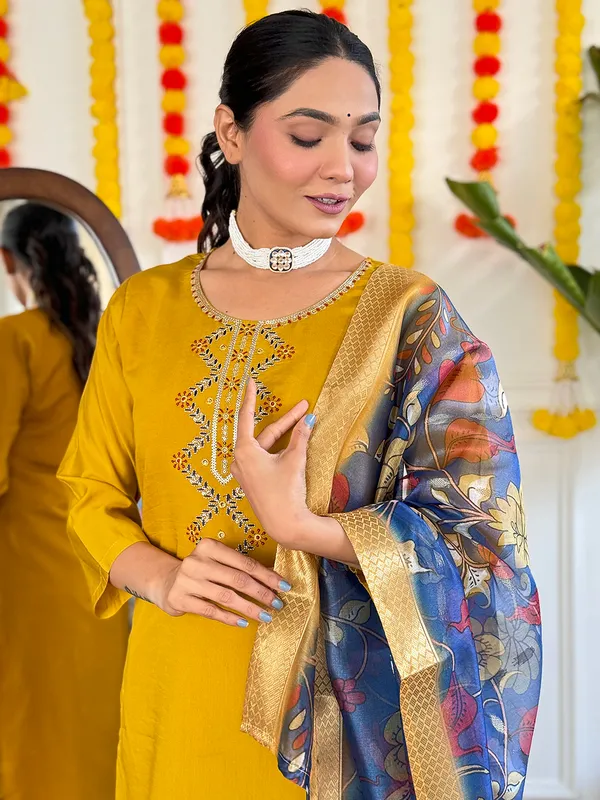 Mustard_Embroide_Viscose_Chanderi_Fabric_Straight_Kurta_Pant_And_Dupatta_Set