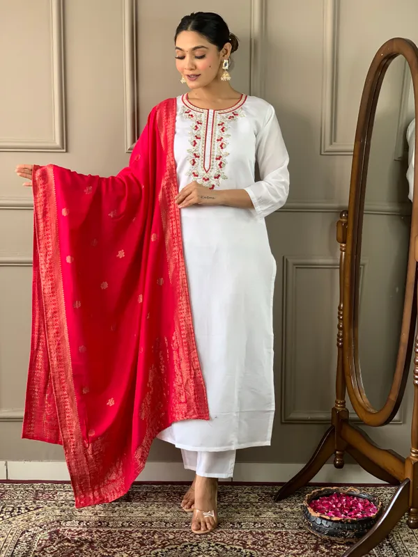 White_Embroide_Viscose_Chanderi_Fabric_Straight_Kurta_Pant_And_Dupatta_Set