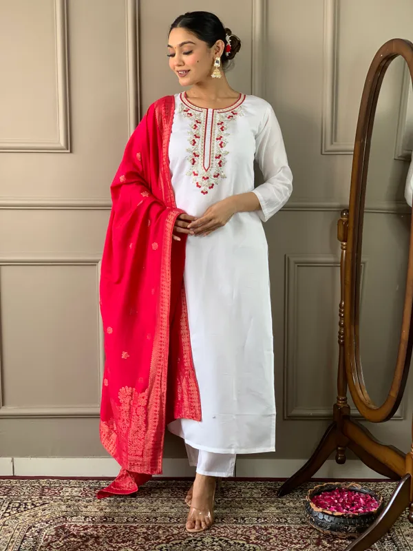 White_Embroide_Viscose_Chanderi_Fabric_Straight_Kurta_Pant_And_Dupatta_Set