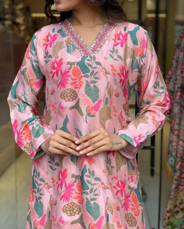 Pink_Printed_Viscose_Fabric_Straight_Kurta_Pant_And_Dupatta_Set