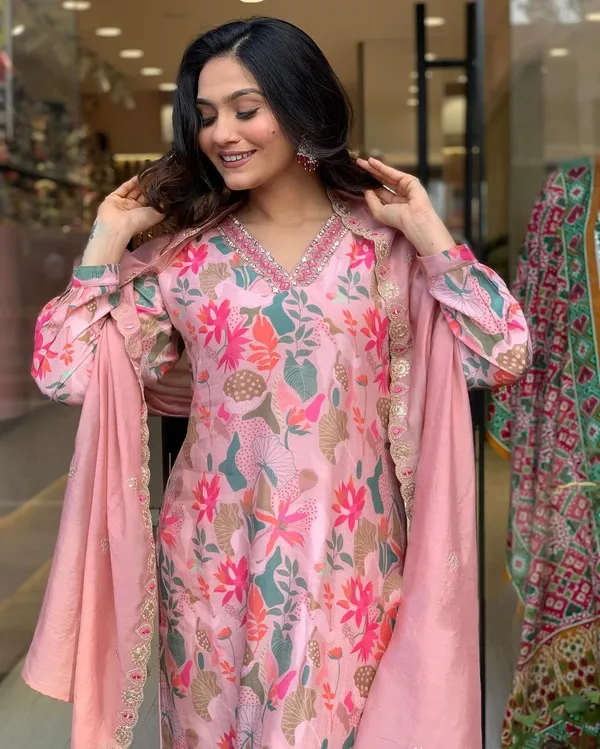 Pink_Printed_Viscose_Fabric_Straight_Kurta_Pant_And_Dupatta_Set