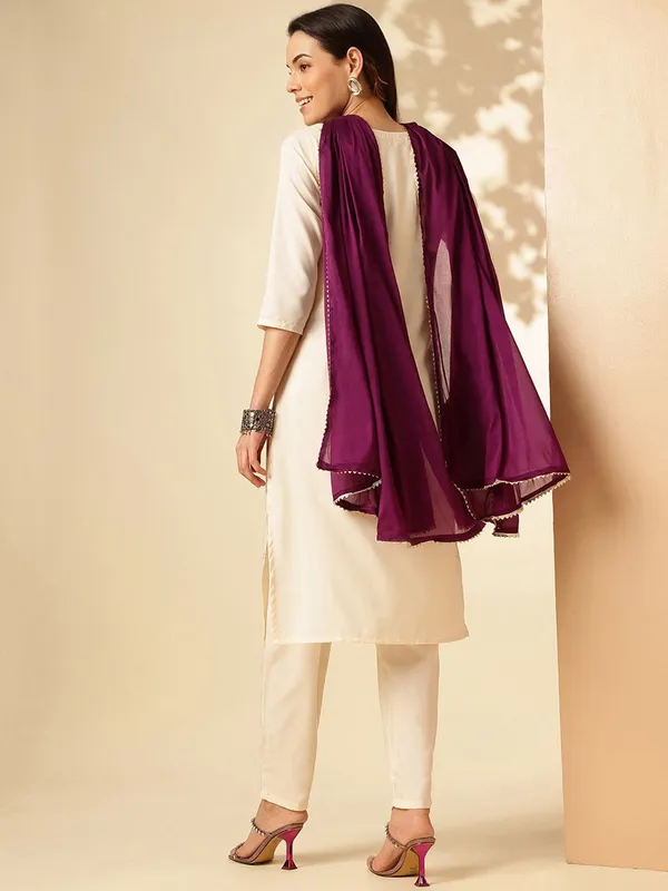White_Rayon_Fabric_Printed_Kurta_Set_For_Women