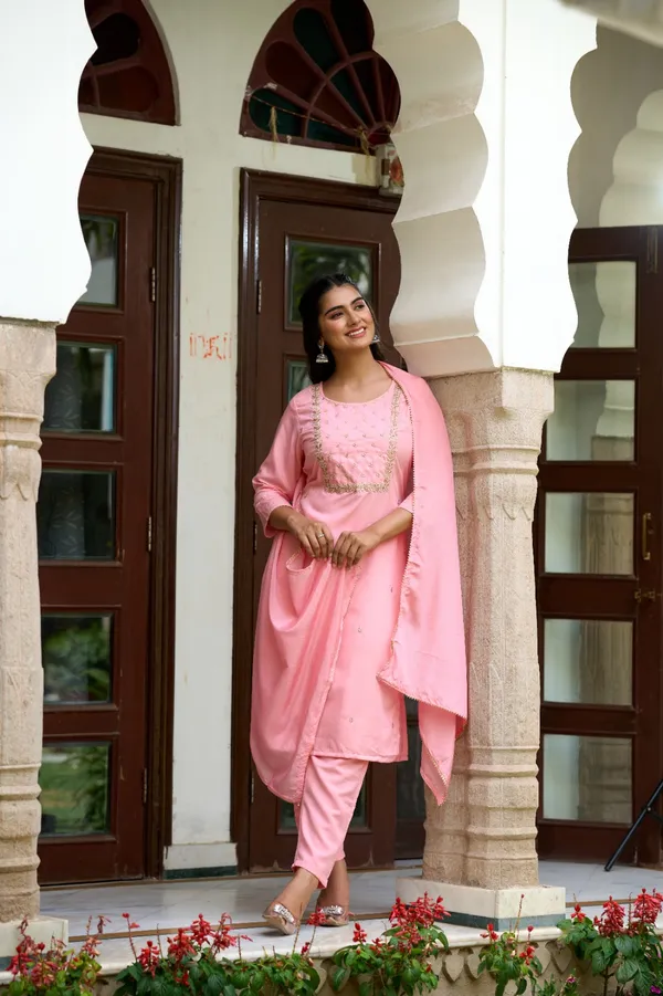 Pink_Rayon_Slub_Fabric_Embroidery_Kurta_Pant_Set_For_Women