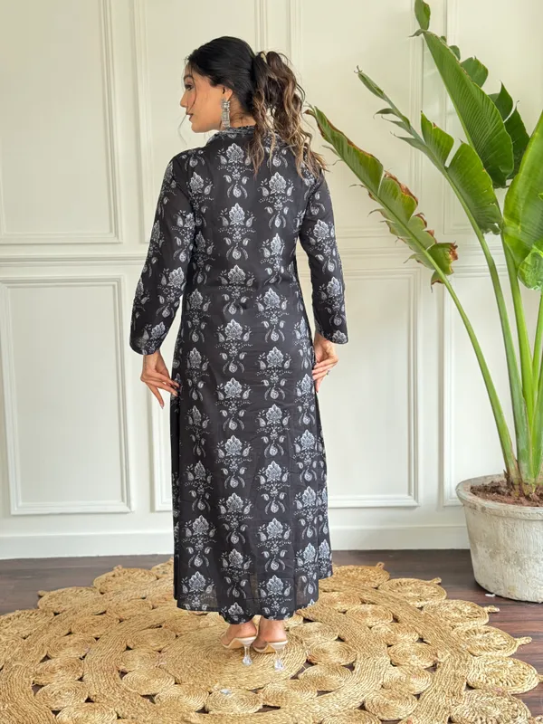 Black_Pure_Cotton_Fabric_Printed_Work_Kurta_Pant_And_Dupatta_Set