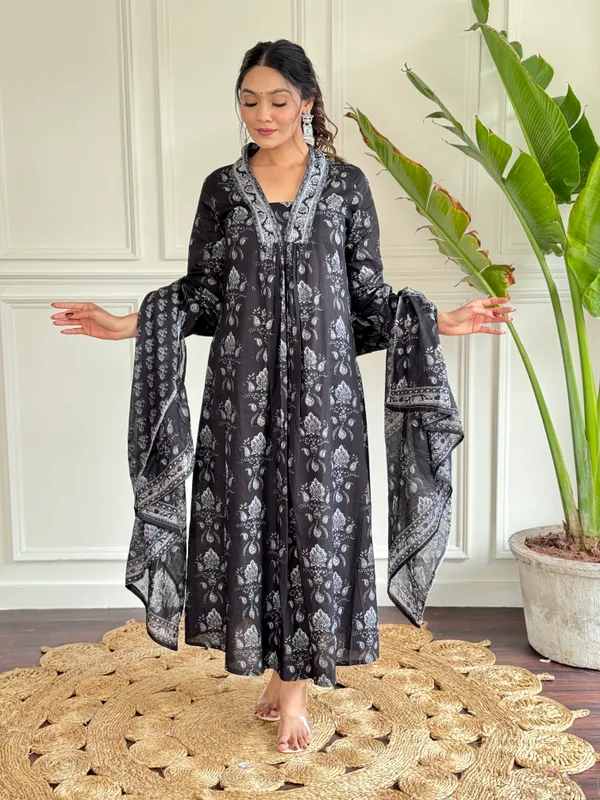 Black_Pure_Cotton_Fabric_Printed_Work_Kurta_Pant_And_Dupatta_Set