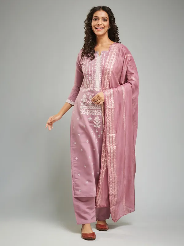 Onion_Viscose_Chanderi_Fabric_Printed_Work_Kurta_Pant_And_Dupatta_Set