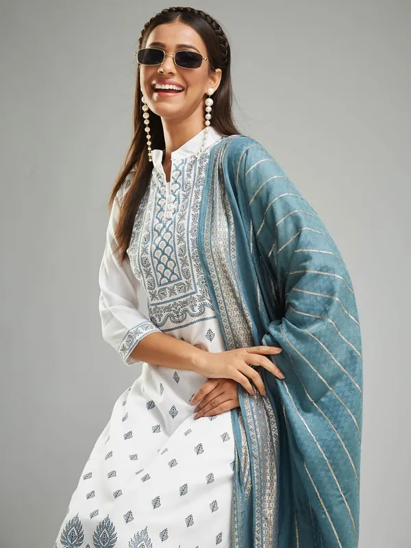 White_Cotton_Khari_Printed_Work_Kurta_Pant_And_Dupatta_Set_For_women