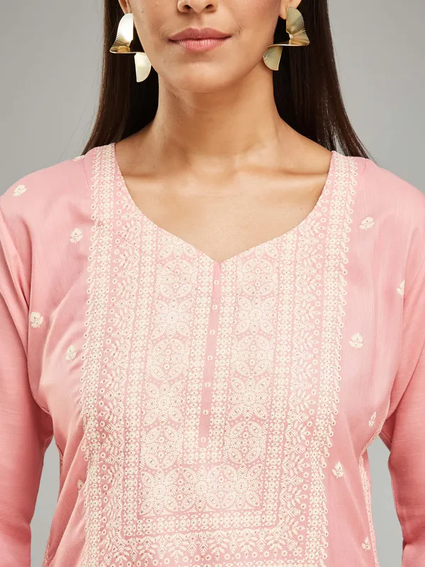 Pink_Fabric_Khari_Printed_Work_Kurta_Pant_And_Dupatta_Set
